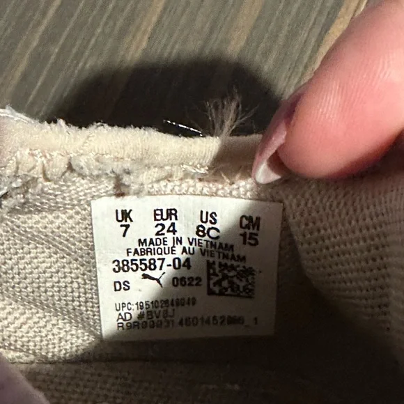 Girls pink pumas - Picture 5 of 5